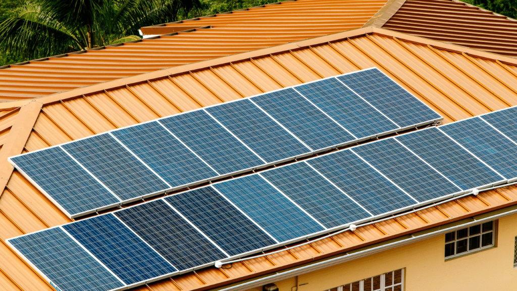 do-solar-panels-cool-the-roof-3-main-advantages-of-solar-panels